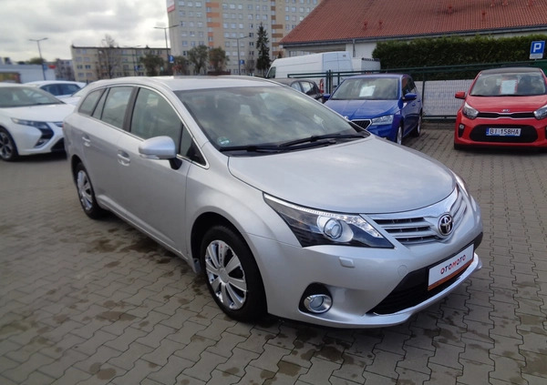 Toyota Avensis cena 29900 przebieg: 180000, rok produkcji 2012 z Koniecpol małe 232